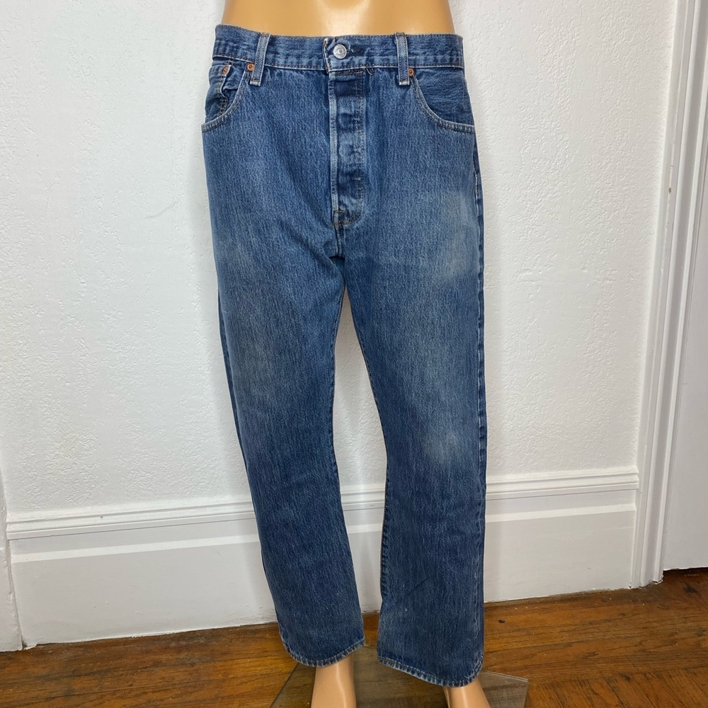 Levis 501 Button Fly Men's Jeans 36X29 Blue Denim Straight Leg Medium Wash